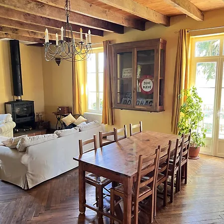 Maison Les Gourrets فندق